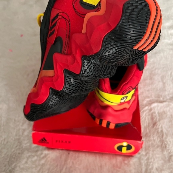Very hard to find Adidas/ Pixar running shoes. New. - Picture 6 of 8